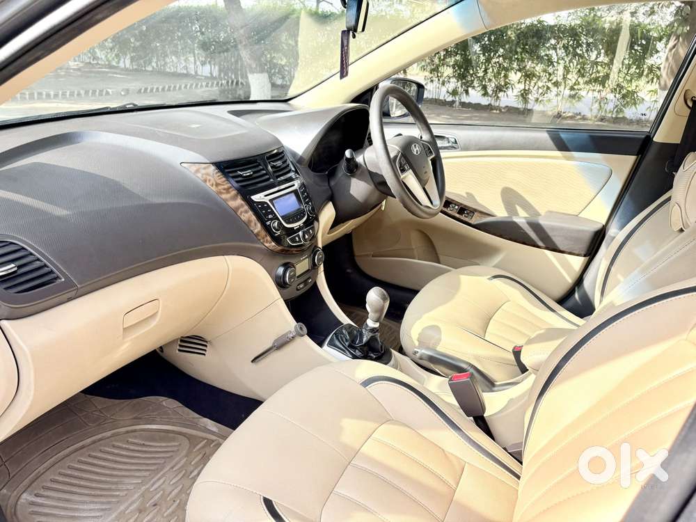 Hyundai Fluidic Verna 1.6 Vtvt Sx, 2011, Petrol