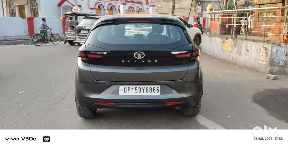 Tata Altroz 2022 Petrol Good Condition Xm+