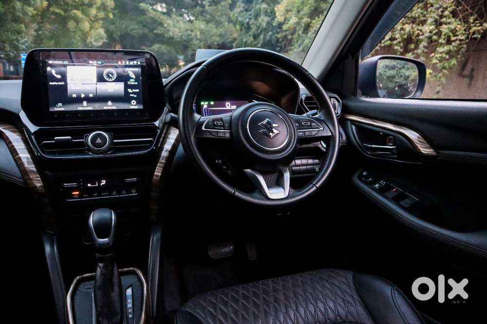 Maruti Suzuki Grand Vitara 1.5 Alpha Plus Intelligent Hybrid Ecvt, 2..