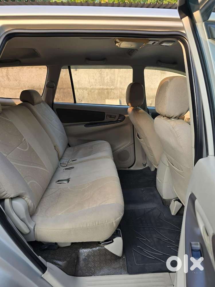 Toyota Innova Diesel 2012