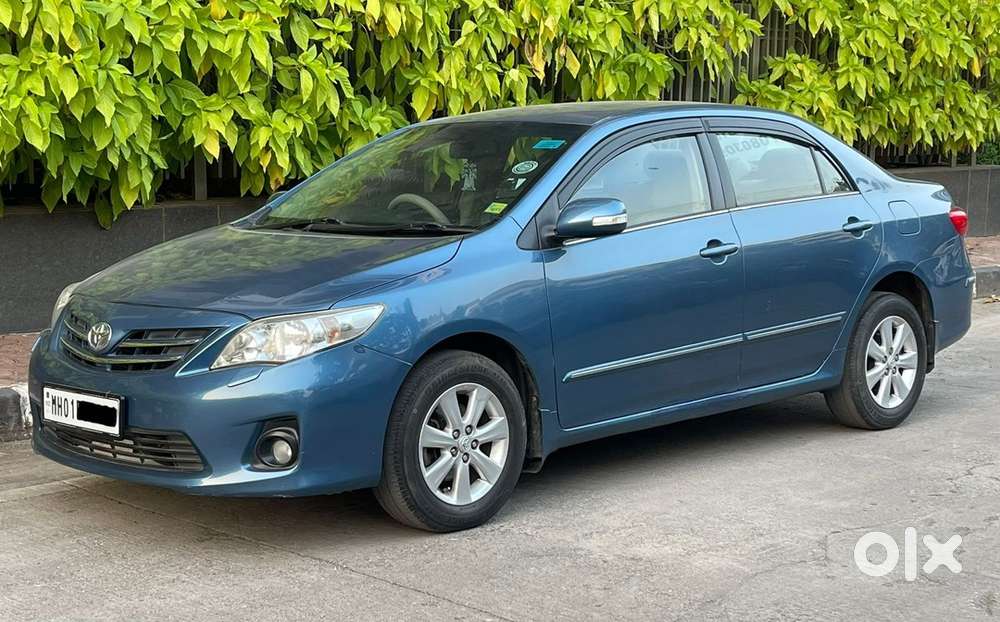 Toyota Corolla Altis 2012