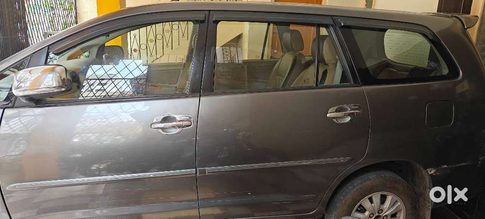 Well Maintained 2012 Innova 7 Seater