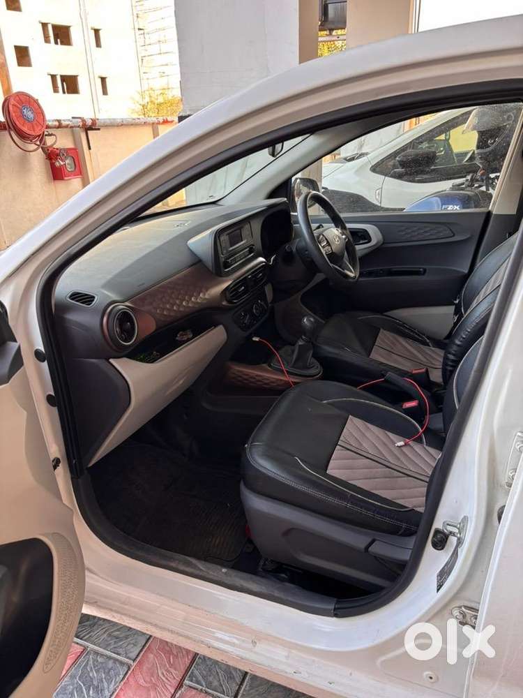 Hyundai Aura 2023 Cng & Hybrids Well Maintained