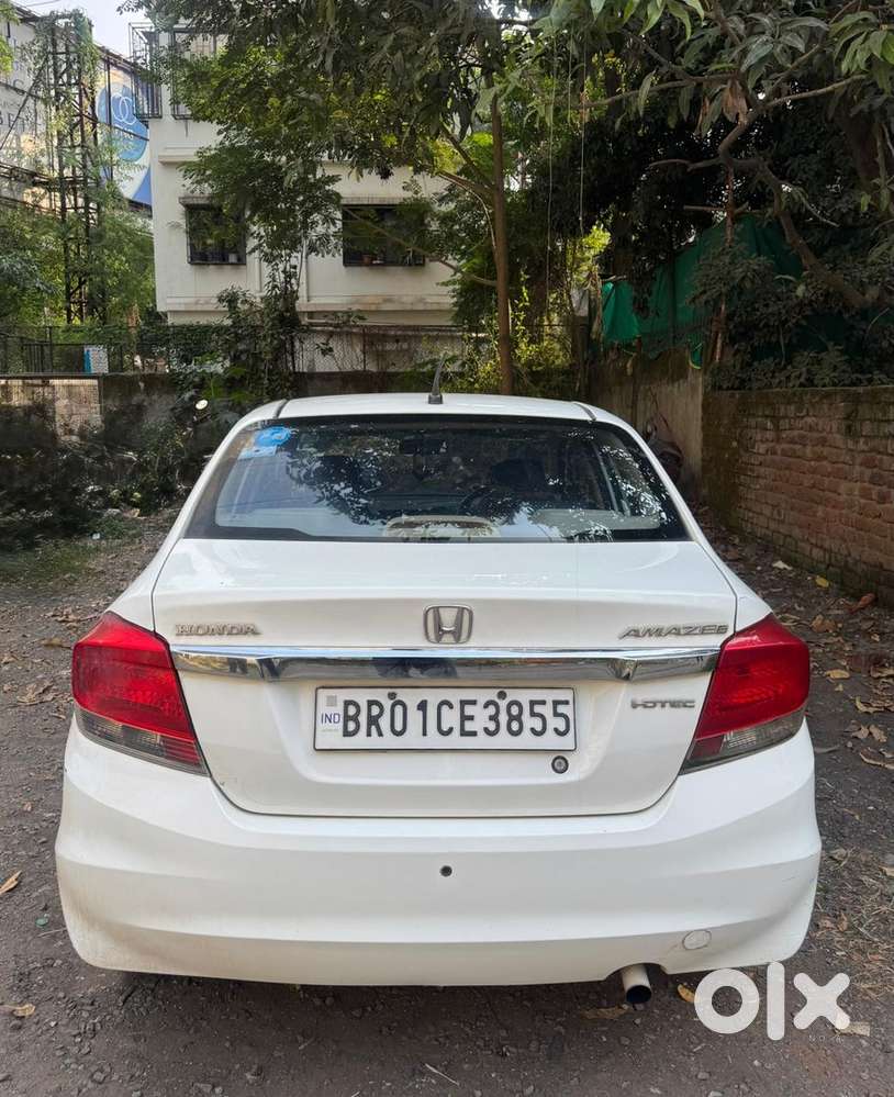 Honda Amaze Diesel 2014 .. 25kmpl Mileage 5 Tyre New Hai Showroom Con