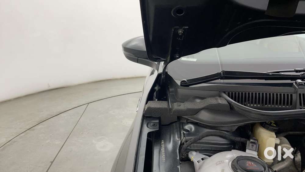 Skoda Slavia Ambition 1.0l Tsi At, 2024, Petrol