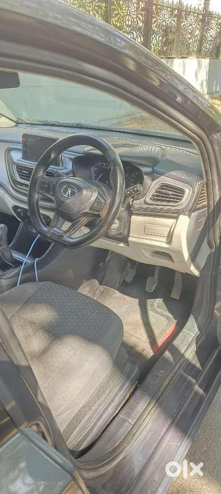 Tata Altroz 2021 Petrol Well Maintained