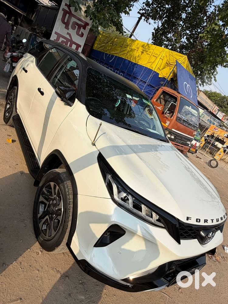 Toyota Fortuner Legender 2021 December Diesel Automatic
