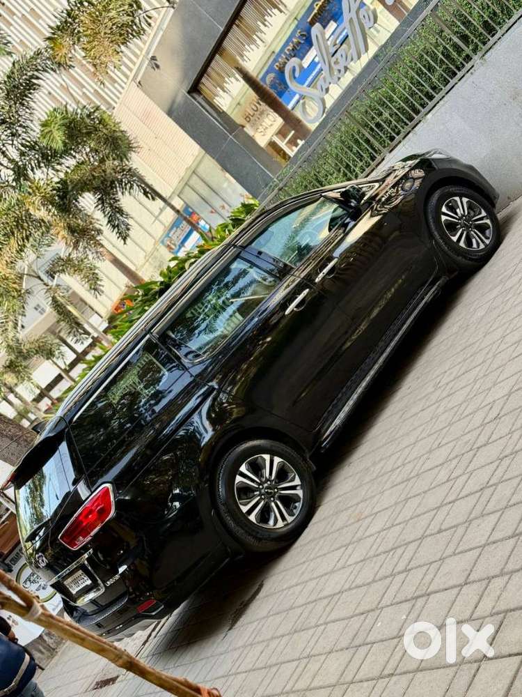 Kia Carnival Limousine Plus 7 Str, 2021, Diesel