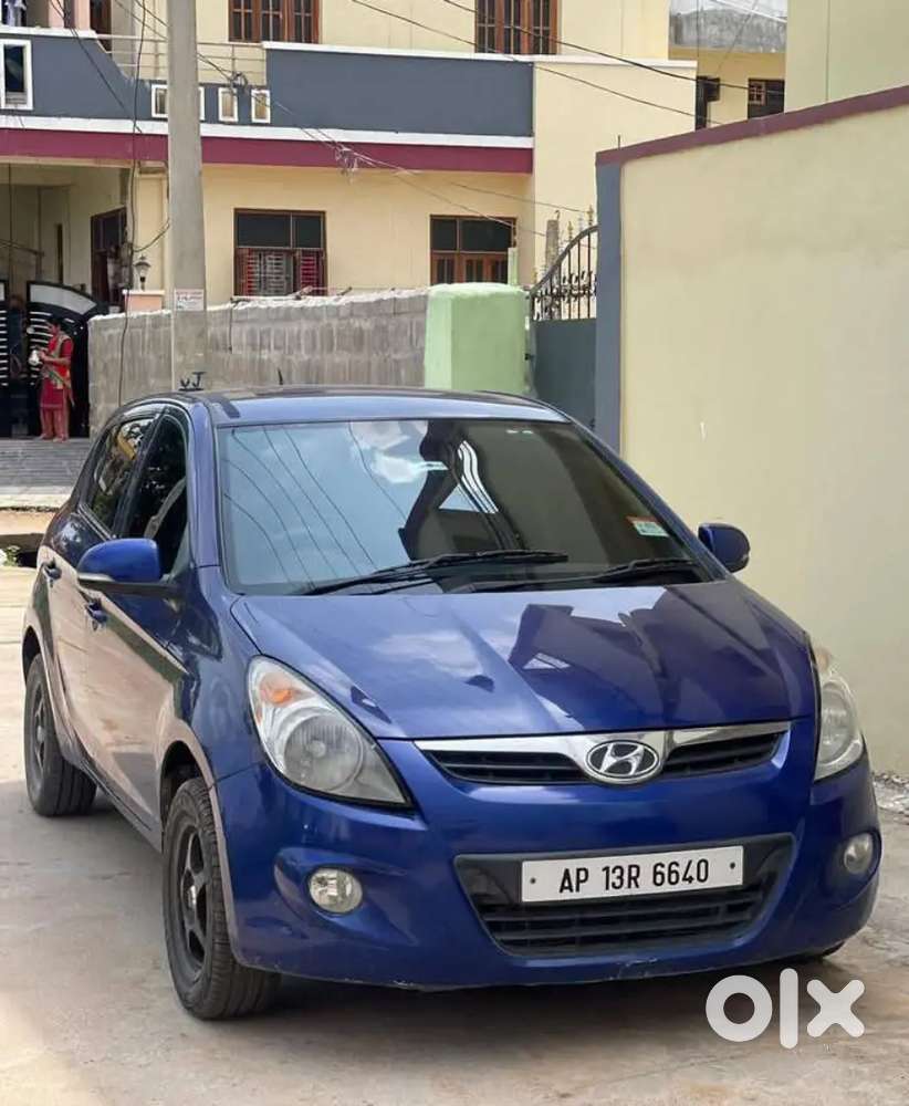 Hyundai I20 2012 Diesel 82100 Km Driven