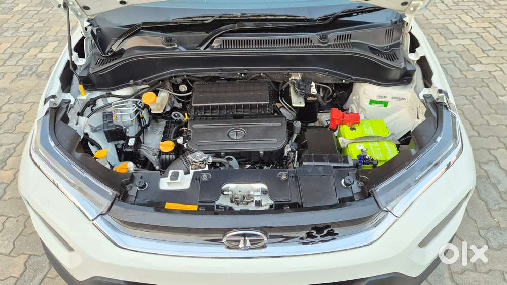Tata Punch 1.2 Revotron Creative Dual Tone, 2022, Petrol