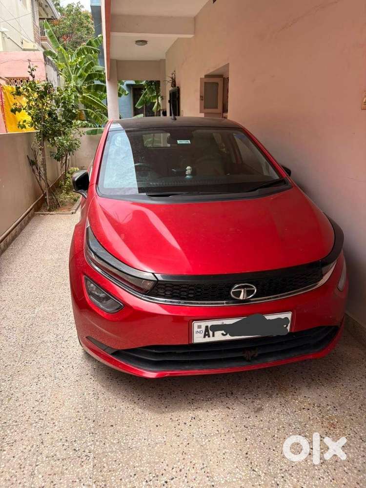 Well Maintain Doctor Used Vehicle With Dual Tone Colour Black