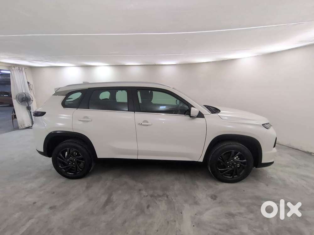 Maruti Suzuki Grand Vitara 1.5 Zeta Plus Intelligent Hybrid Ecvt, 20..