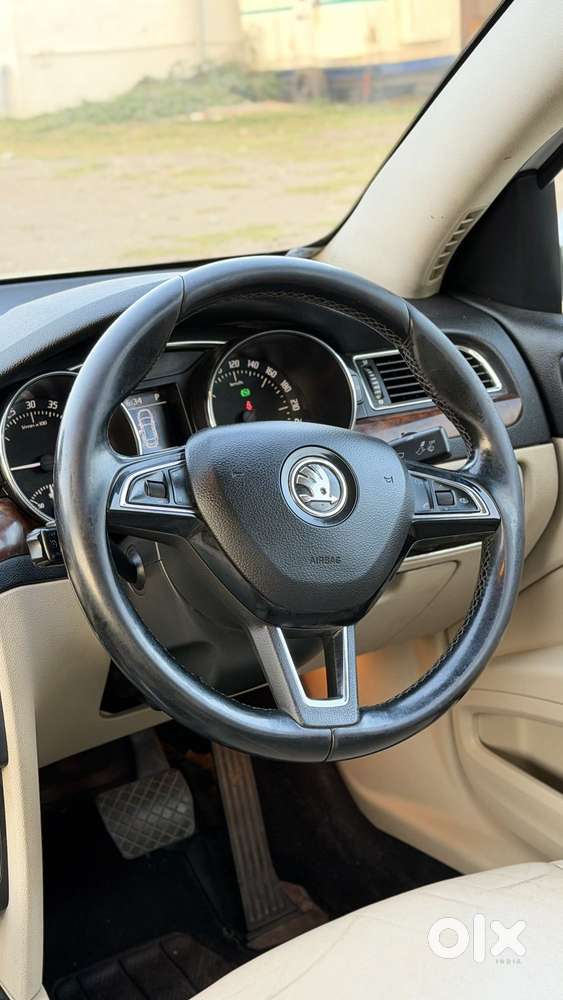 Skoda Superb 2.0 Elegance Tdi Cr At, 2015, Diesel