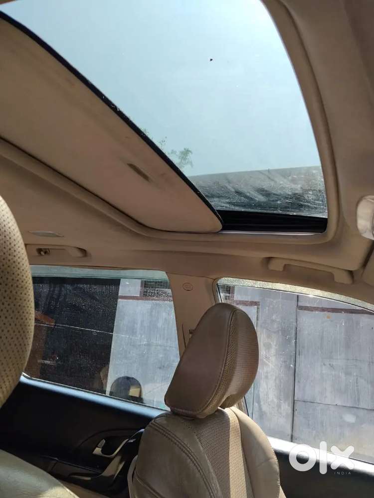 Xuv 500 W10