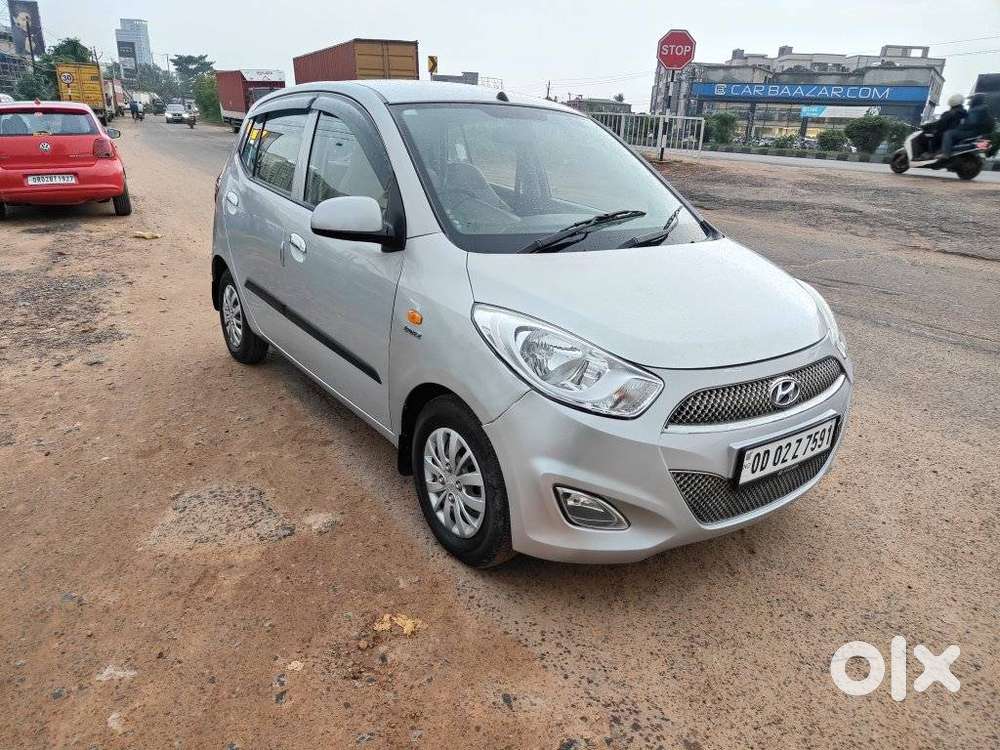 Hyundai I10 Sportz, 2016, Petrol