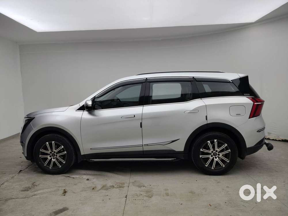 Mahindra Xuv700 2.0 Ax 7 Petrol At Luxury Pack Str, 2023, Petrol