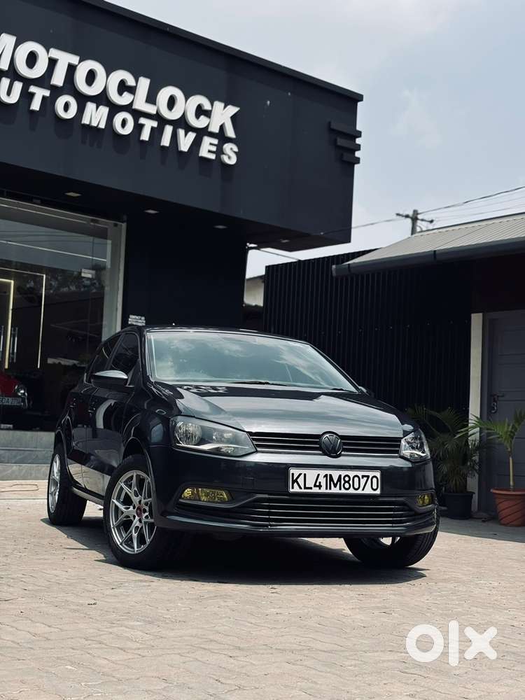Volkswagen Polo Petrol 2017 Year