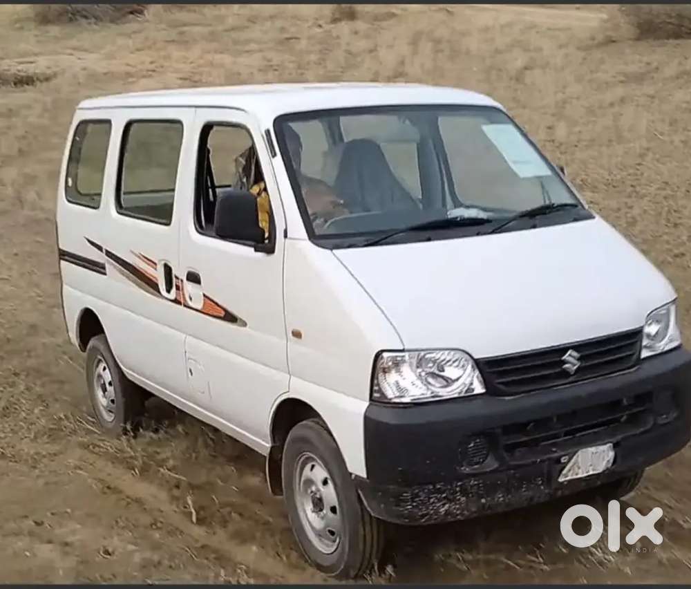 Maruti Suzuki Eeco 2024 Cng With Petrol Insurance Full O Dep 2027
