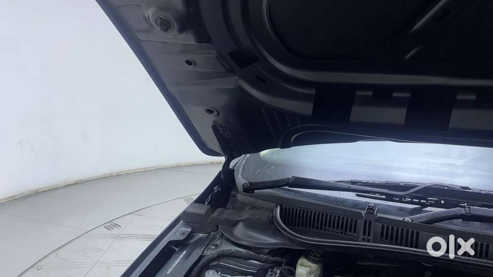 Skoda Slavia Style 1.0l Tsi Mt, 2023, Petrol