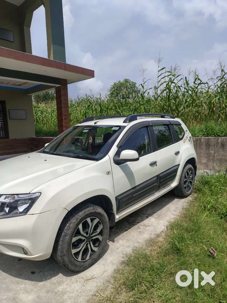 Nissan Terrano 2015 Model