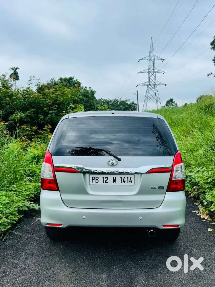 Toyota Innova 2015 Diesel 157000 Km Driven