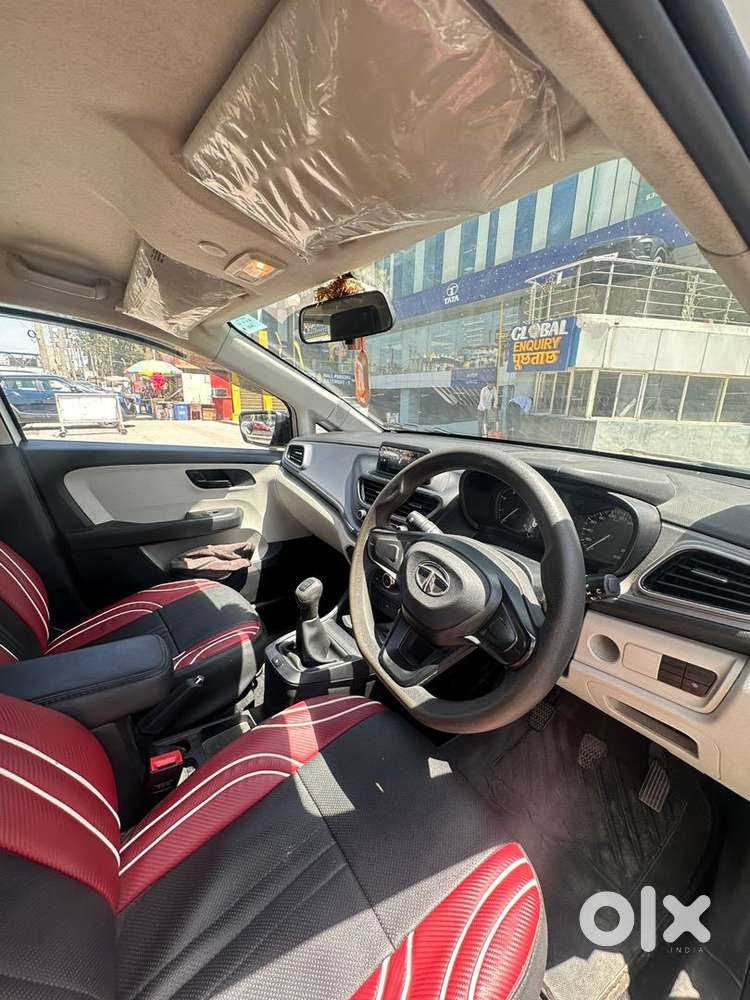 Tata Altroz 2023 Cng & Petrol Well Maintained