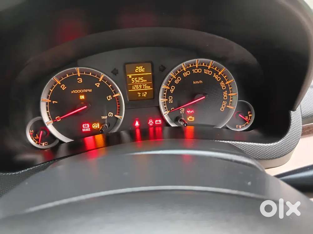 Maruti Suzuki Swift Dzire Zdi Top Model 2015  Diesel  Manual