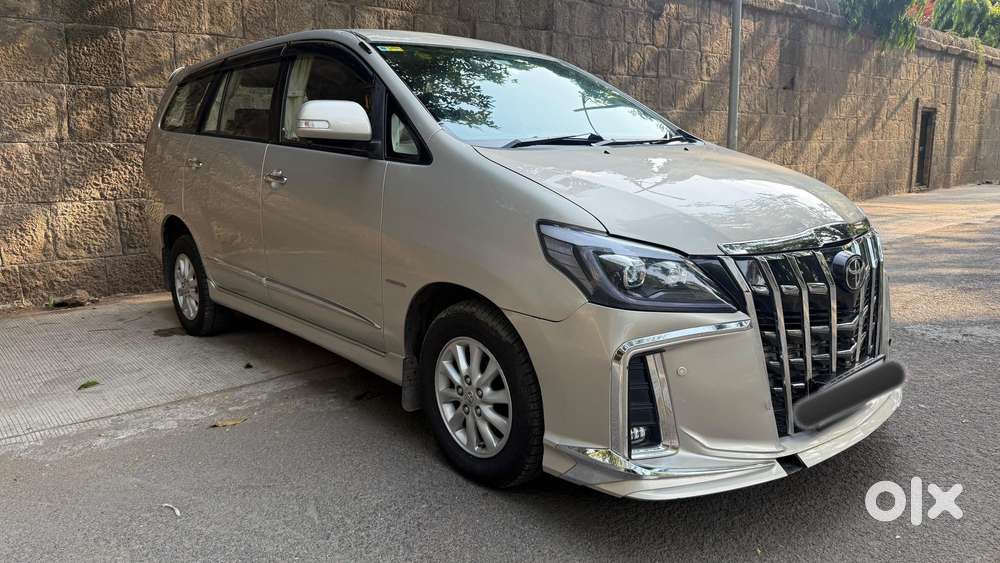 Toyota Innova 2.5 G (diesel) 8 Seater Bs Iv, 2015, Diesel