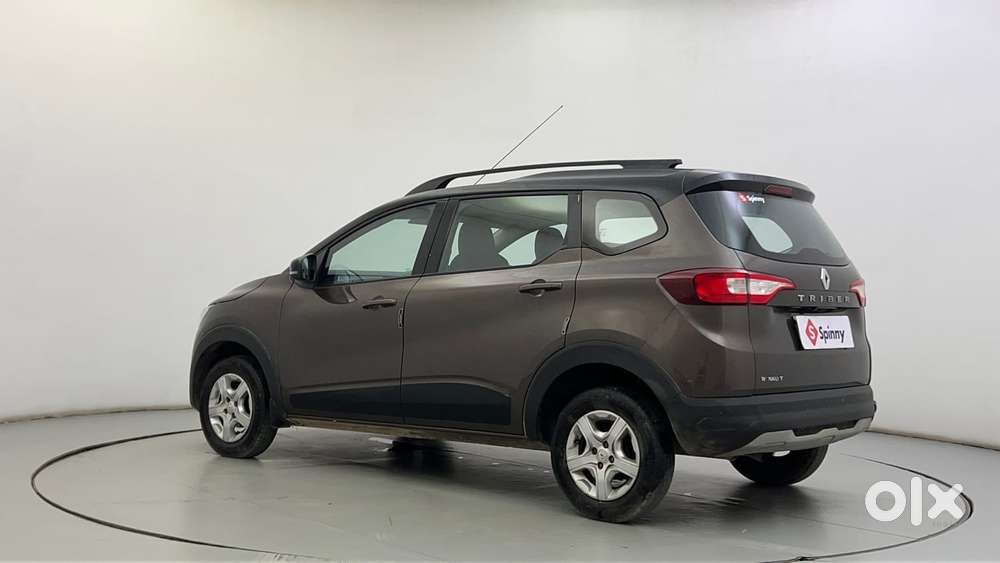 Renault Triber Rxz, 2022, Petrol