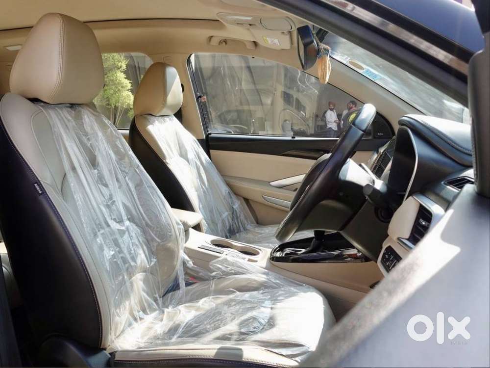 Toyota Camry 2.5 Hybrid, 2019, Petrol