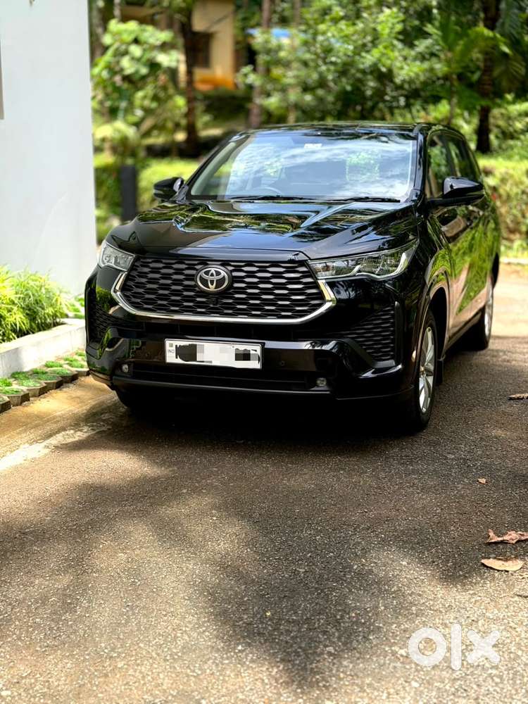Toyota Innova Hycross 2.0 Vx (o) Hybrid 7 Str, 2023, Petrol