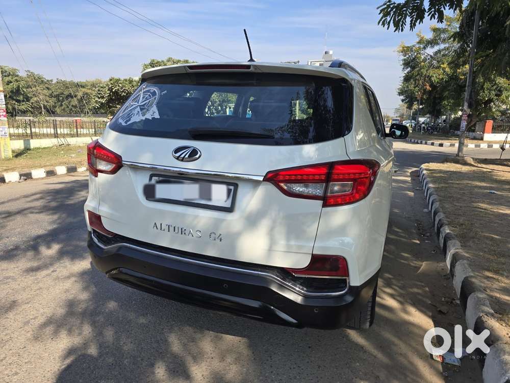 Mahindra Alturas G4 4x2 At, 2019, Diesel