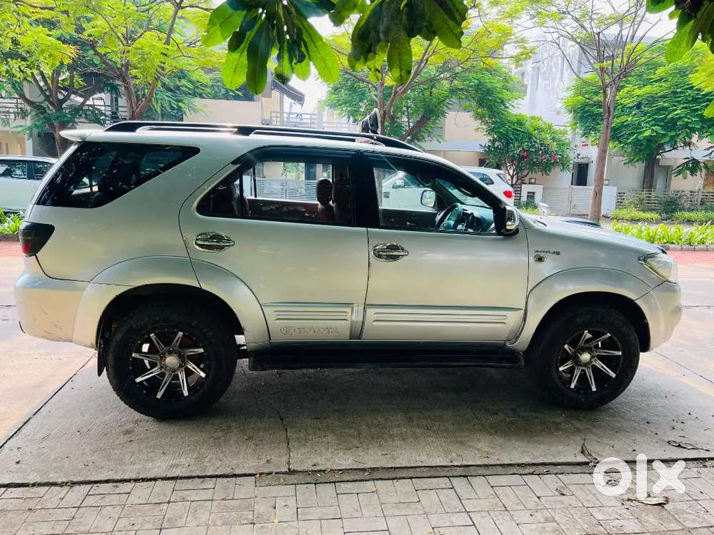 Rto 2030 Valid Fortuner 4×4 Insurance Valid Well Maintain