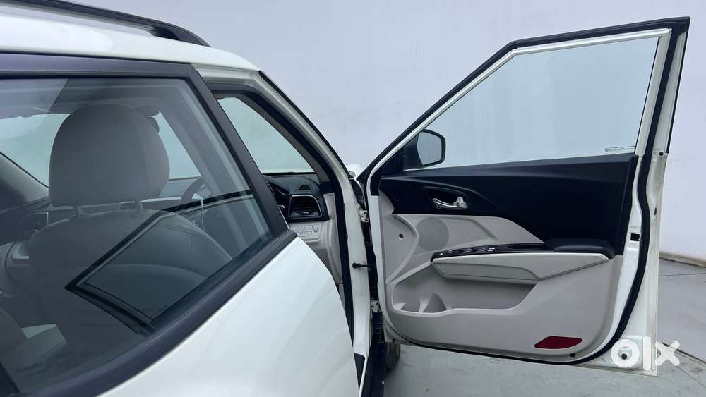 Mahindra Xuv300 W8 Option Diesel, 2022, Diesel