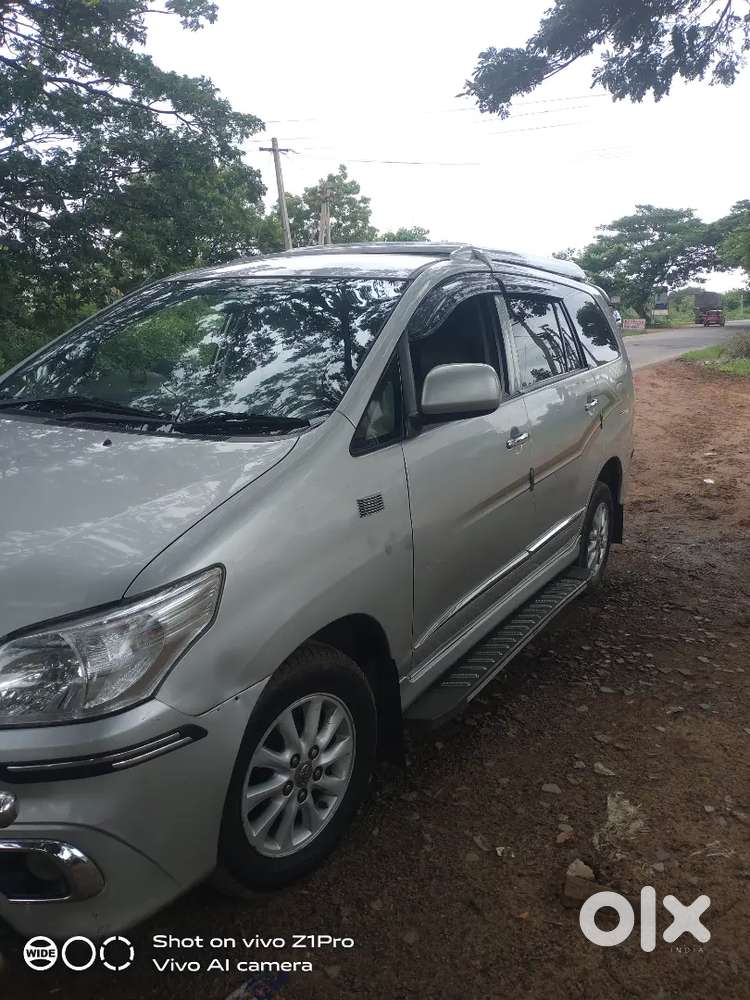 Toyota Innova 2010 Diesel 260000 Km Driven