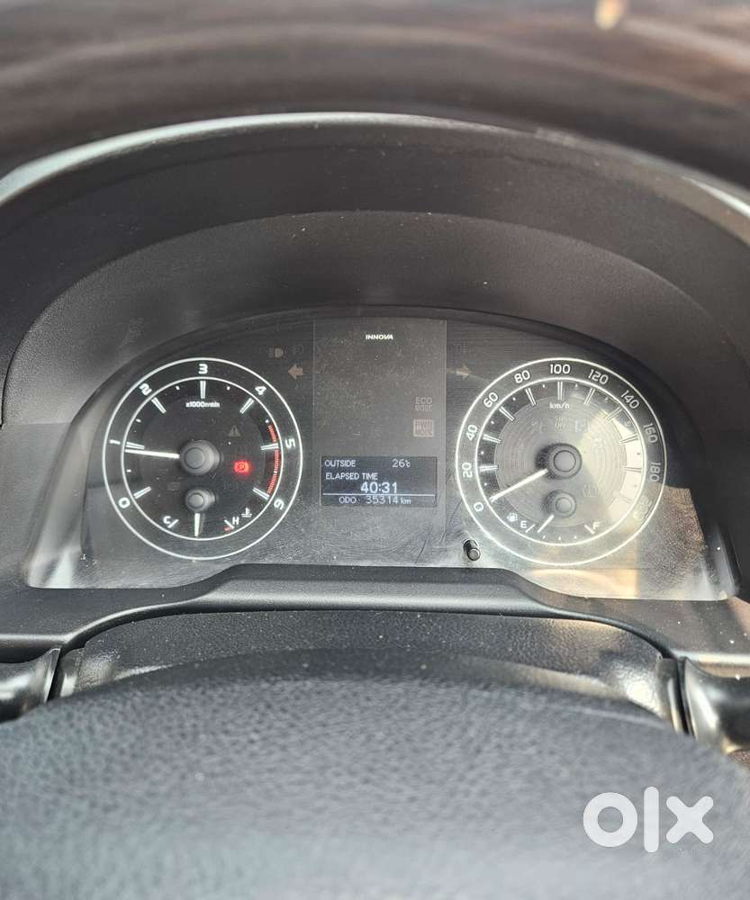 Toyota Innova Crysta 2.4 G Mt 8s, 2017, Diesel