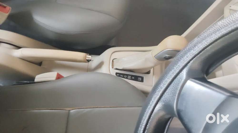 Automatic  Maruti Suzuki Swift Dzire 2014 Petrol89000km Driven