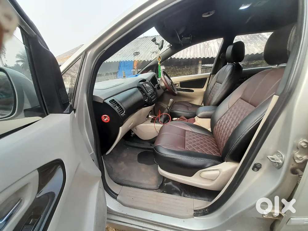 Toyota Innova 2011 Diesel 206000 Km Driven