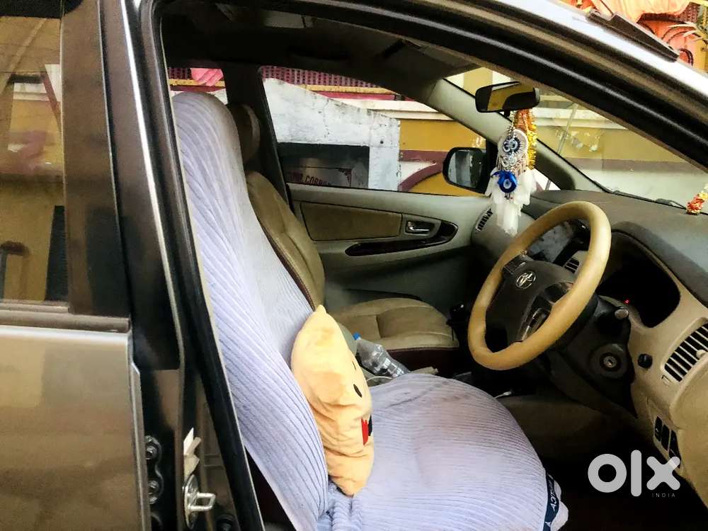 Toyota Innova 2014 Diesel 302000 Km Driven