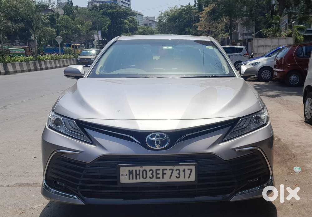 Toyota Camry 2.5 Hybrid, 2023, Cng & Hybrids