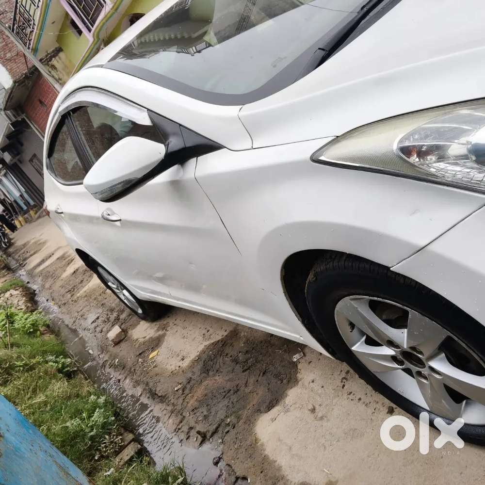 Hyundai Elantra 2014