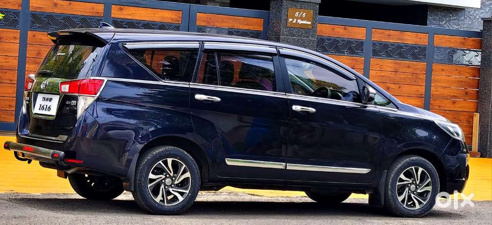 Toyota Innova Crysta [2020-ongoing] 2.4 Gx At 7 Str, 2021, Diesel