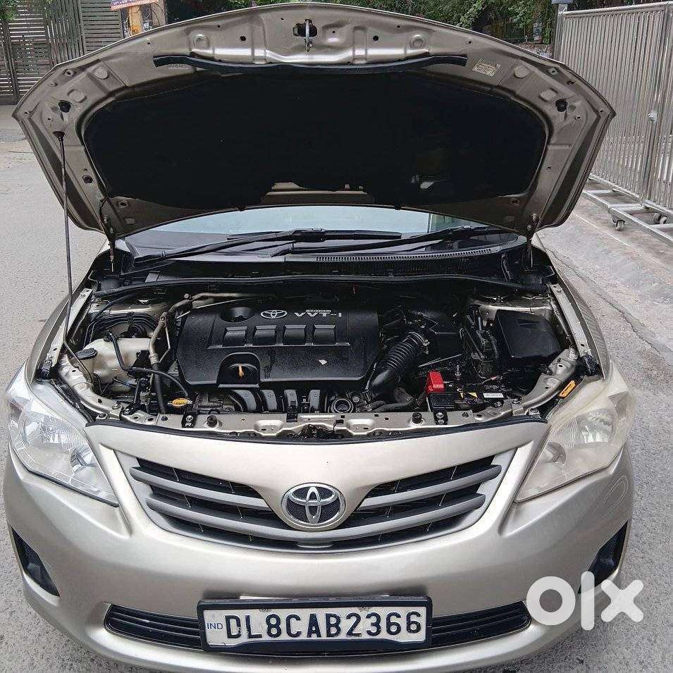 Toyota Corolla Altis 1.8 J, 2013, Petrol