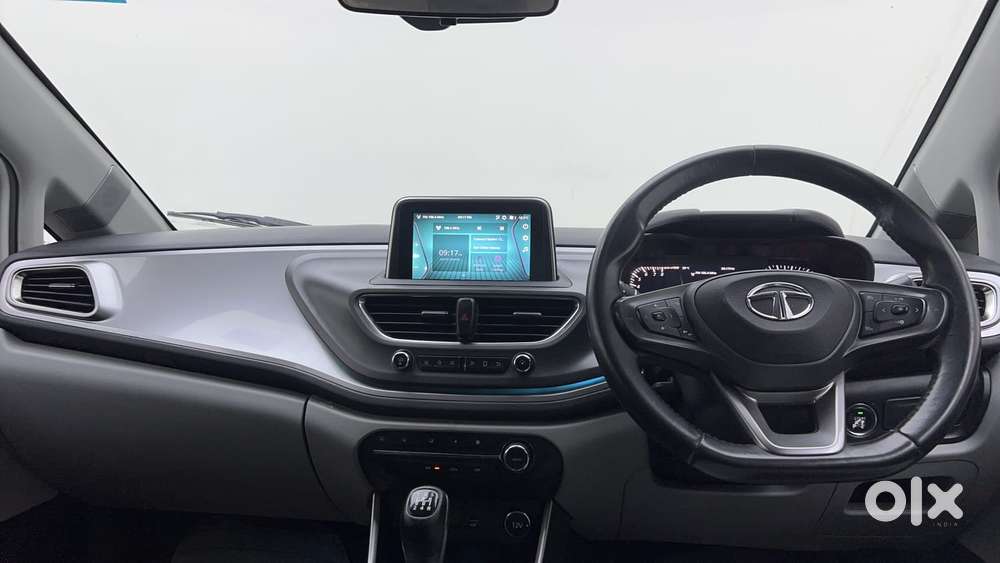 Tata Altroz Xz, 2020, Petrol
