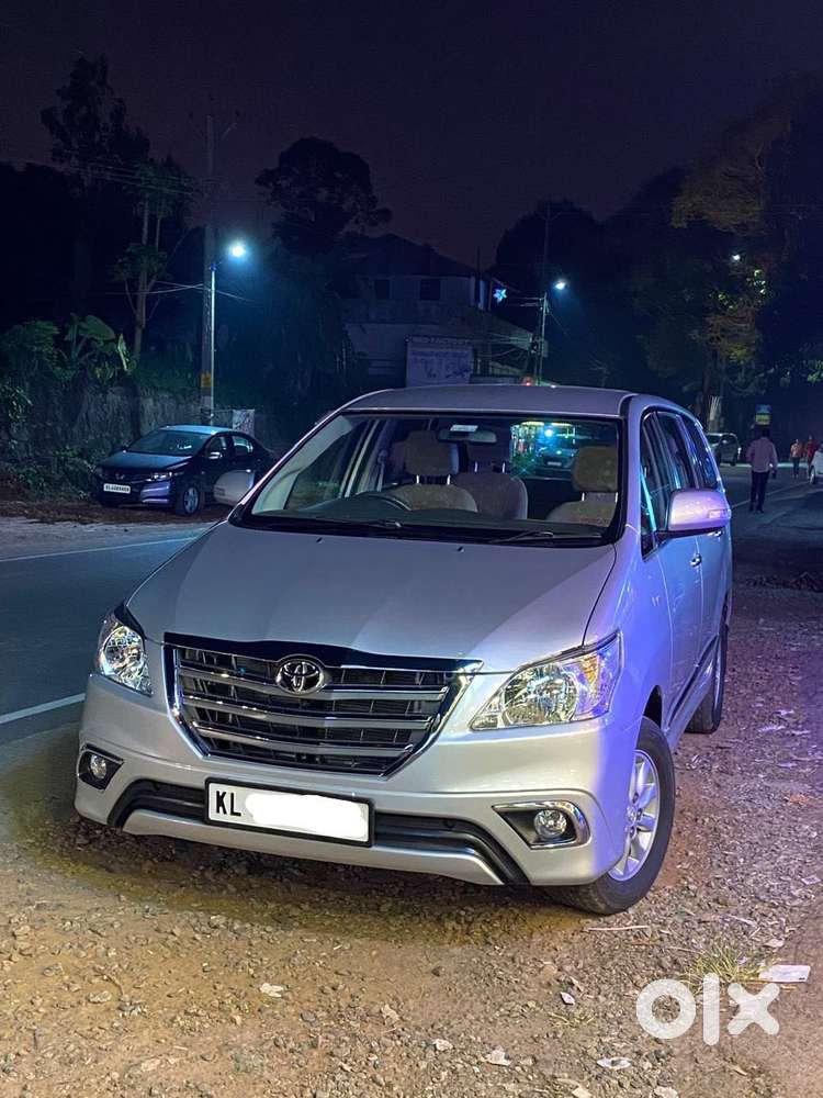 Toyota Innova 2.5 V 7 Str, 2010, Diesel