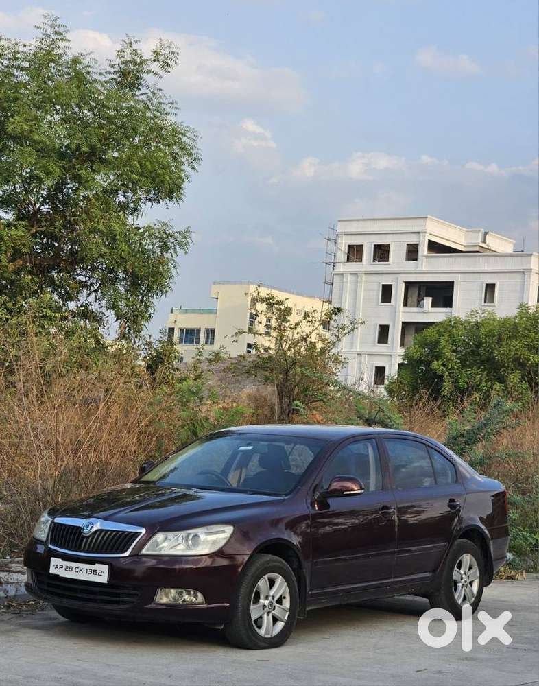 Skoda Laura 2.0 Ambition Tdi Cr, 2012, Diesel