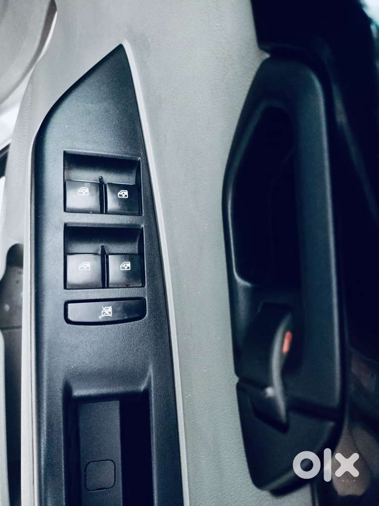 Mahindra Kuv 100 Mfalcon G80 K6 Plus, 2016, Cng & Hybrids
