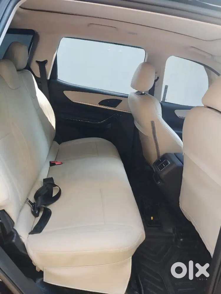 Mahindra Xuv700 Diesel At 2023