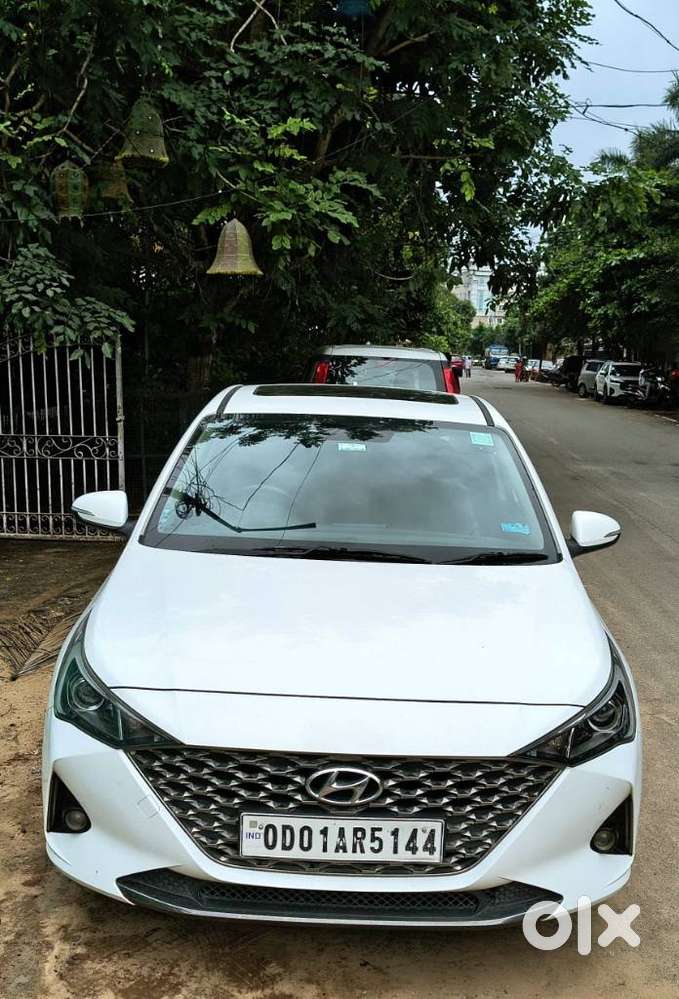 Hyundai Verna 1.5 Mpi Mt Sx (o), 2023, Petrol