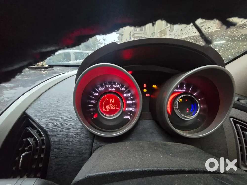 Mahindra Xuv500 Diesel 2013 (negotiable)